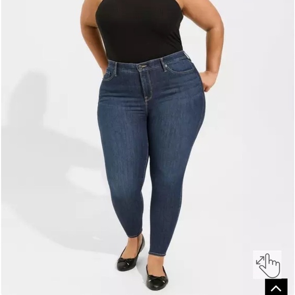NWT Torrid Sky High Skinny Premium Stretch High-Rise Jean 28S Dark Wash - Picture 1 of 12